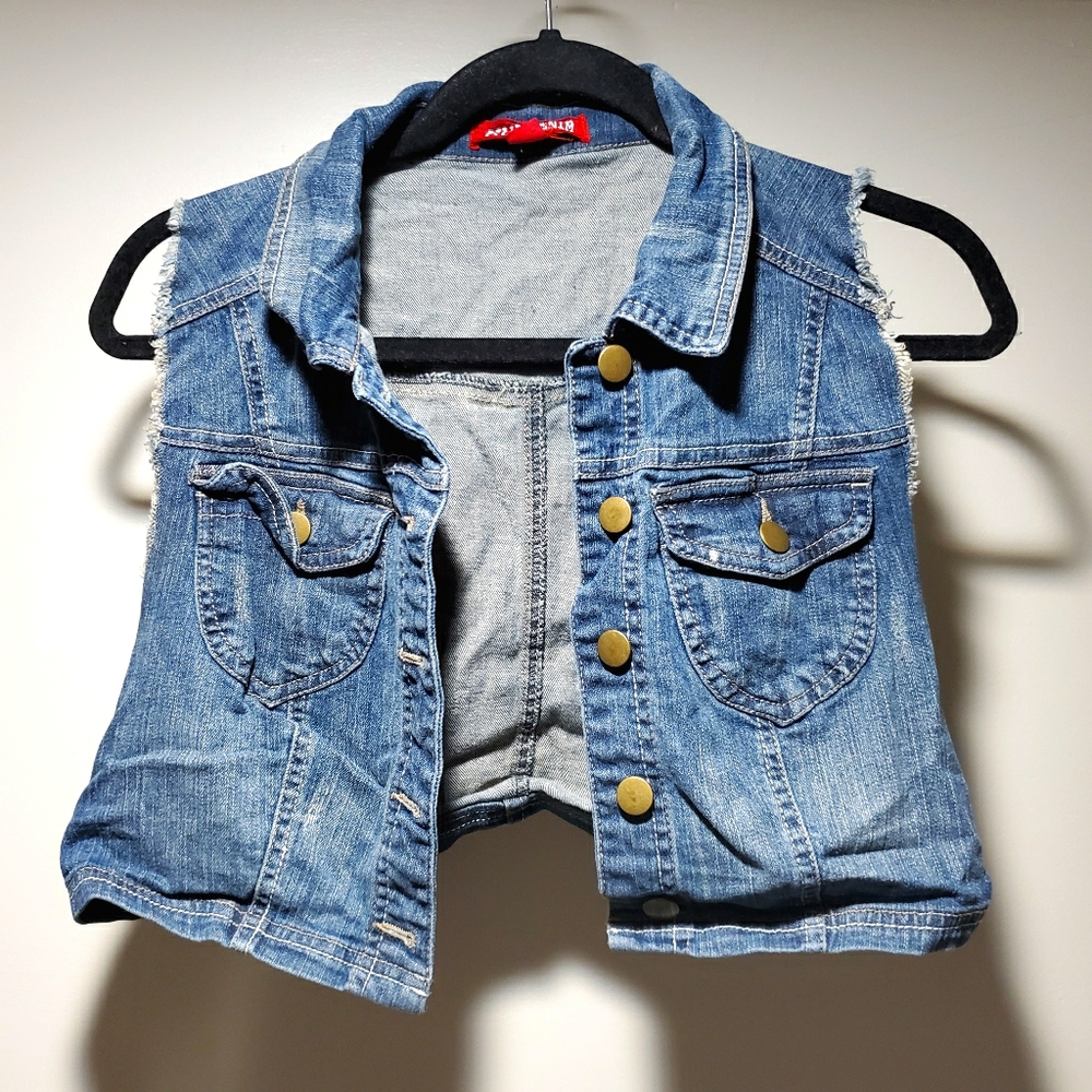Forever 21 Cropped Jean Vest - Large